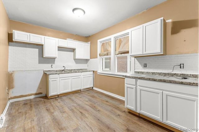 9662 Broadstreet Avenue, Detroit, MI 48204