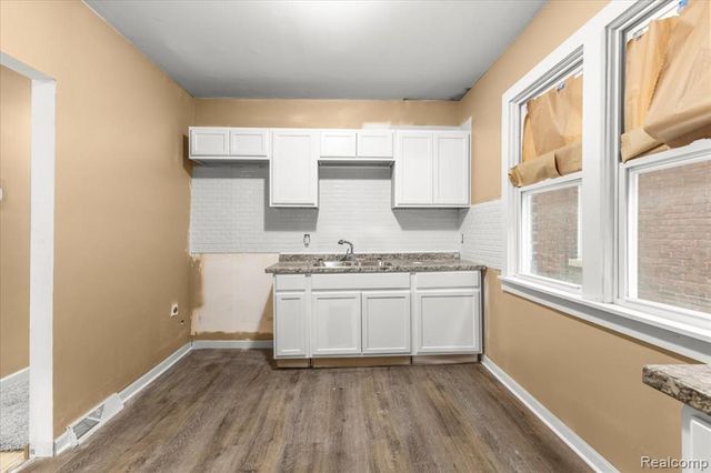 9662 Broadstreet Avenue, Detroit, MI 48204