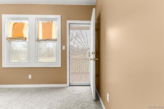 9662 Broadstreet Avenue, Detroit, MI 48204