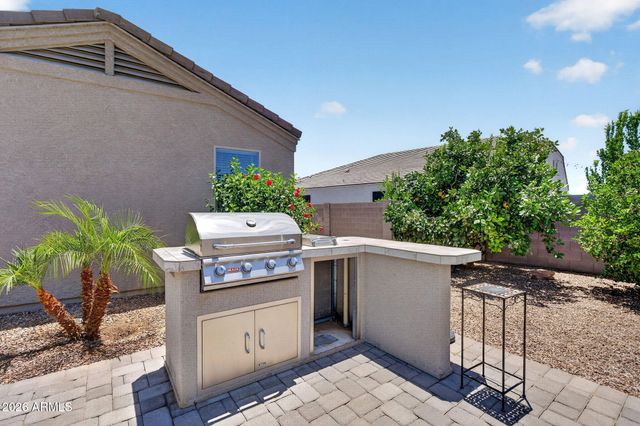 36162 N QUIROS Drive, San Tan Valley, AZ 85143