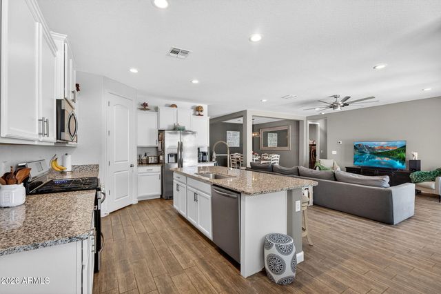 36162 N QUIROS Drive, San Tan Valley, AZ 85143