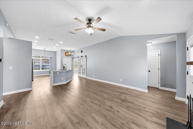 7945 DELTA POST Drive S, Jacksonville, FL 32244