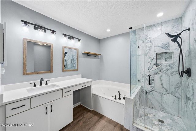 7945 DELTA POST Drive S, Jacksonville, FL 32244