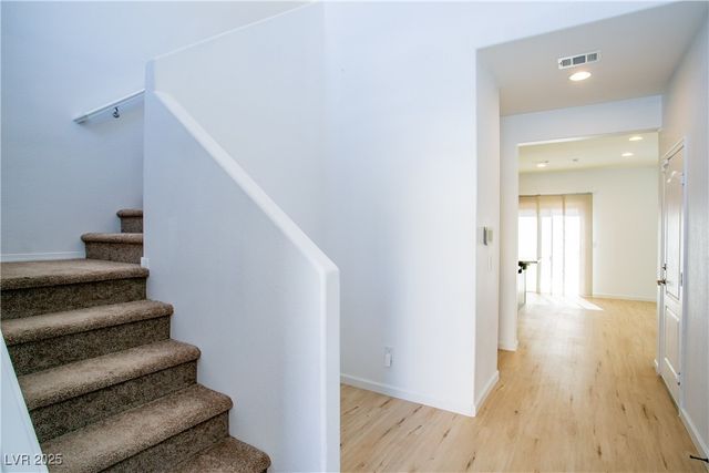 7927 Bartlett Peak Street, Las Vegas, NV 89166