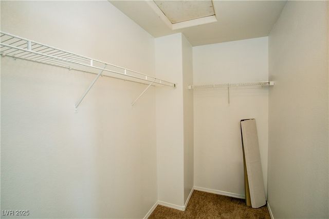 7927 Bartlett Peak Street, Las Vegas, NV 89166