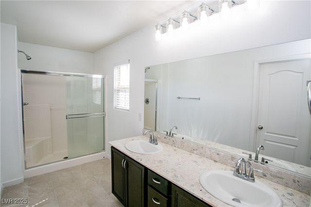 7927 Bartlett Peak Street, Las Vegas, NV 89166