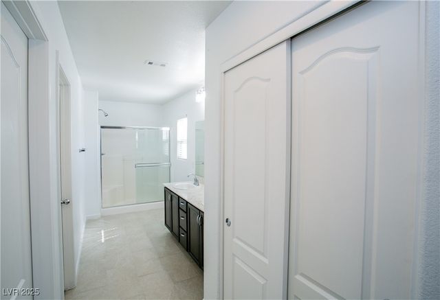 7927 Bartlett Peak Street, Las Vegas, NV 89166