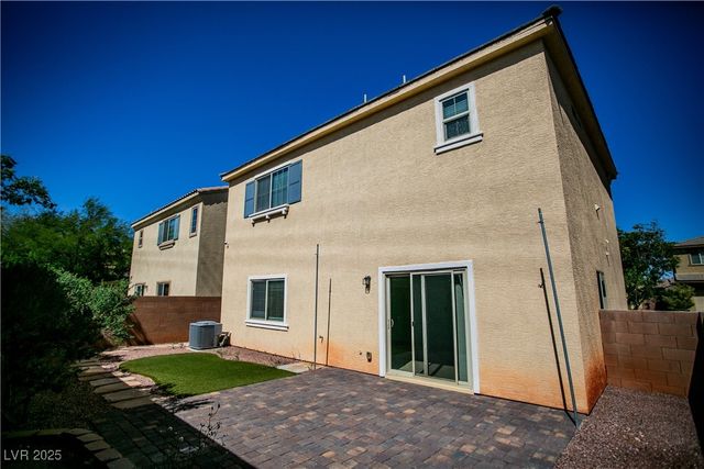 7927 Bartlett Peak Street, Las Vegas, NV 89166