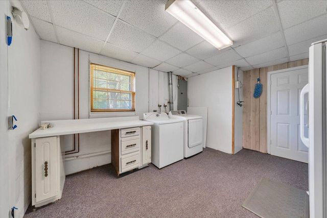 10 Chelsea DR, Roanoke, VA 24019