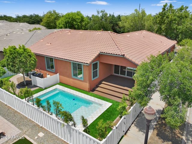 3041 E CAMELLIA Drive, Gilbert, AZ 85296