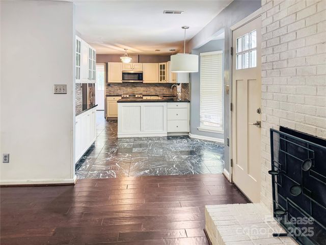 8509 Golf Ridge Drive, Charlotte, NC 28277