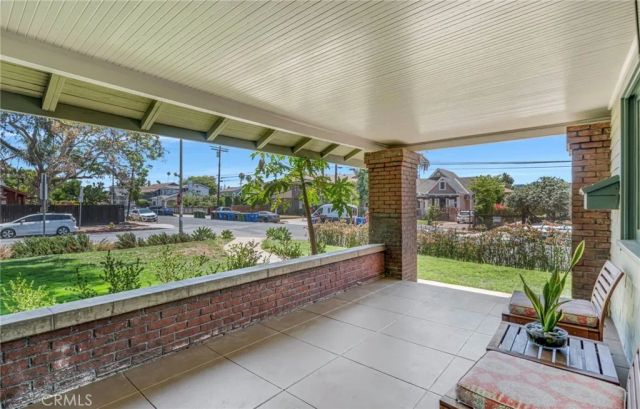 103 N Harvard, Los Angeles, CA 90004