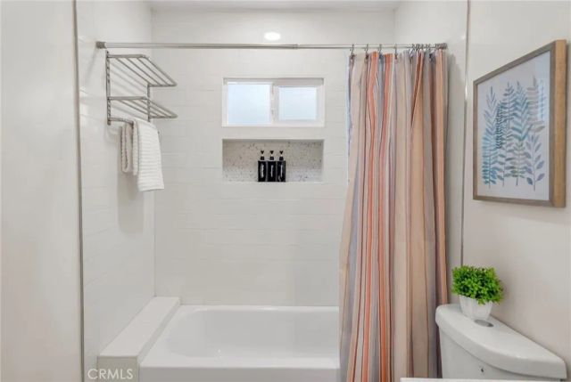 103 N Harvard, Los Angeles, CA 90004