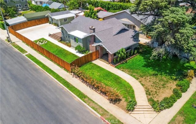 103 N Harvard, Los Angeles, CA 90004