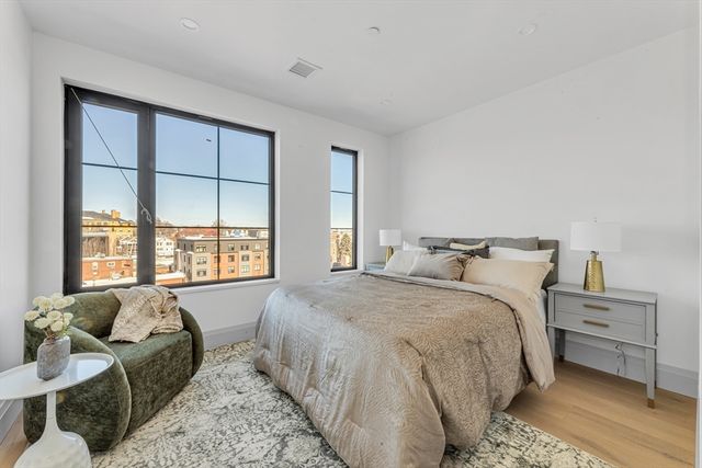 34 Oak Street 302, Boston, MA 02136