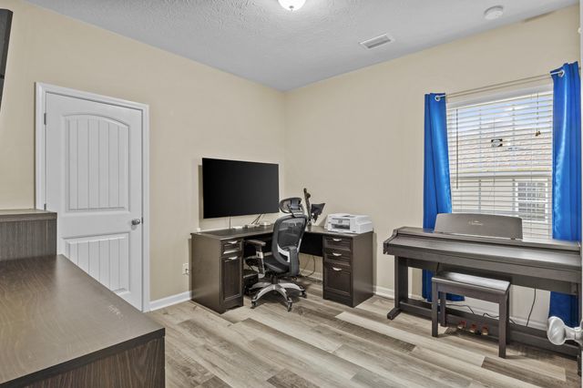 135 Paul Revere Drive, Georgetown, KY 40324