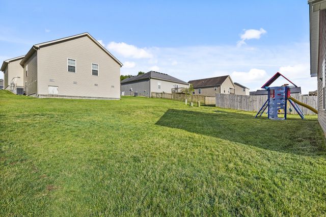 135 Paul Revere Drive, Georgetown, KY 40324