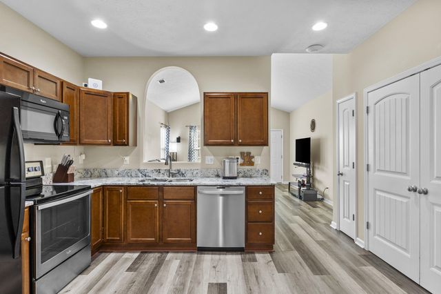 135 Paul Revere Drive, Georgetown, KY 40324