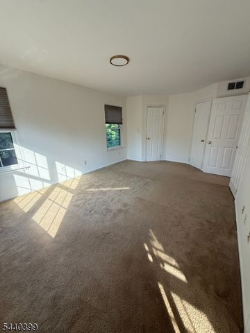 1701 Deerfield Dr, Edison Twp., NJ 08820