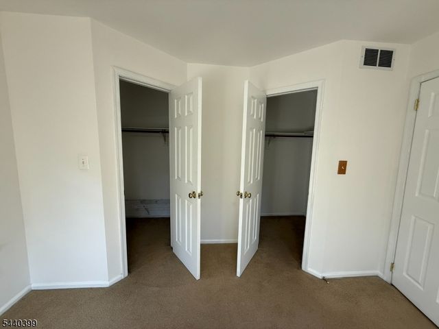 1701 Deerfield Dr, Edison Twp., NJ 08820
