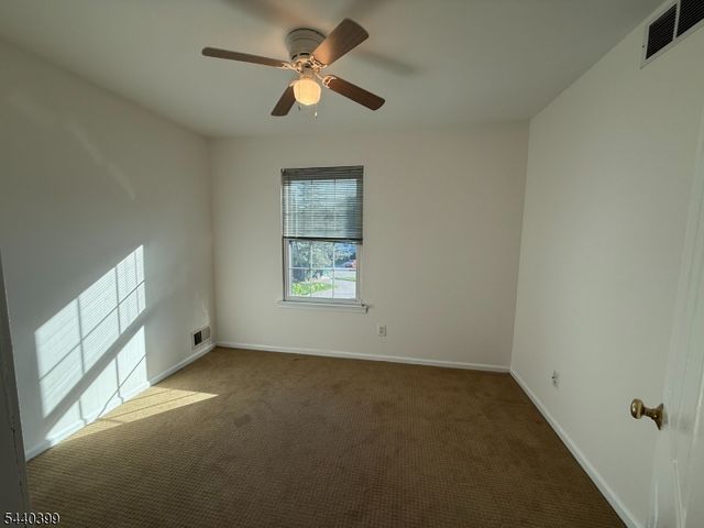 1701 Deerfield Dr, Edison Twp., NJ 08820