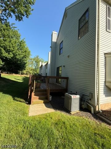 1701 Deerfield Dr, Edison Twp., NJ 08820