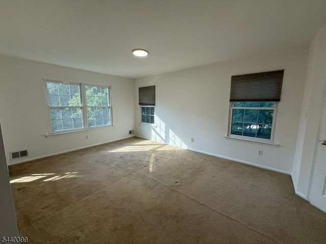 1701 Deerfield Dr, Edison Twp., NJ 08820