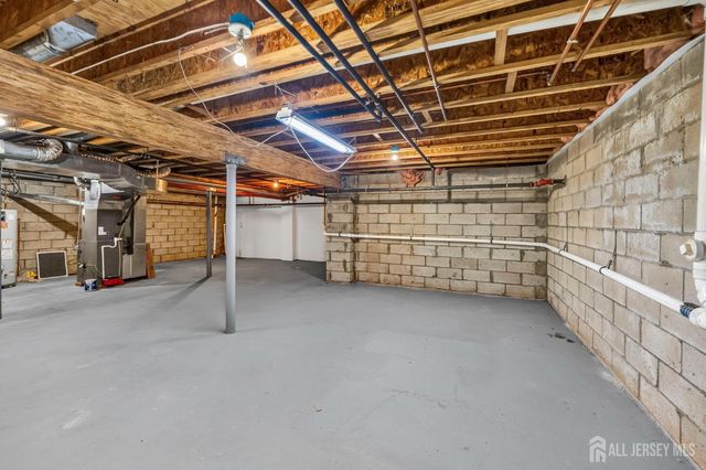 167 Vasser Drive, Piscataway, NJ 08854
