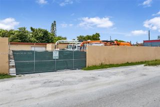 5801 Mayo St, Hollywood, FL 33023