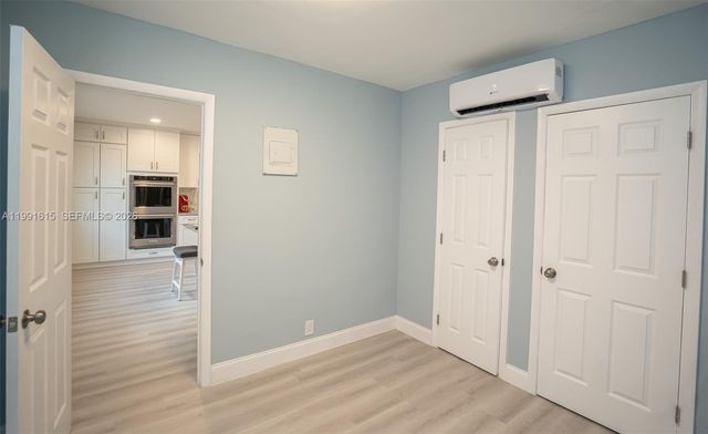 2230 SW 60th Ct, Miami, FL 33155