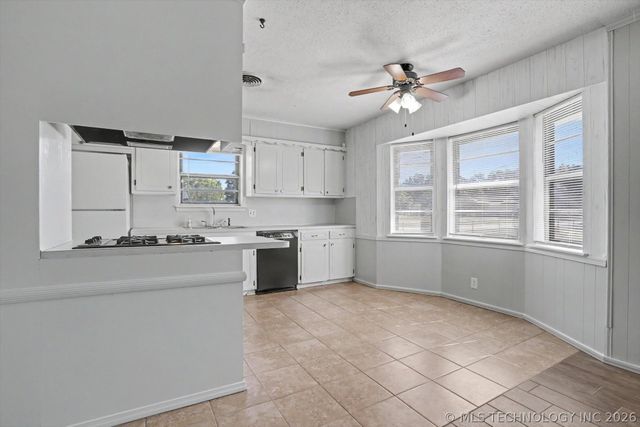 17409 S 90th East Avenue, Bixby, OK 74008
