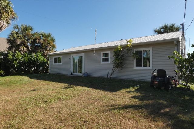 18651 AYRSHIRE CIRCLE, Port Charlotte, FL 33948