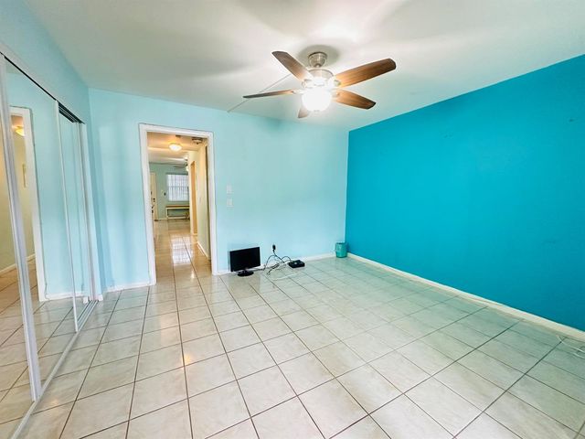 86 Markham E, Deerfield Beach, FL 33442