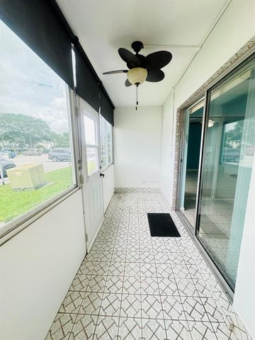86 Markham E, Deerfield Beach, FL 33442
