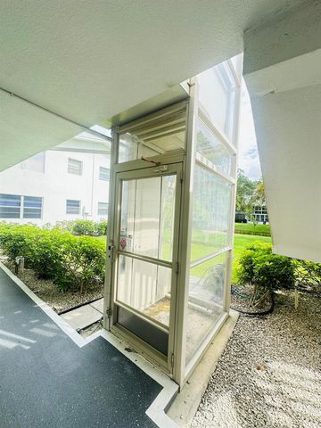 86 Markham E, Deerfield Beach, FL 33442