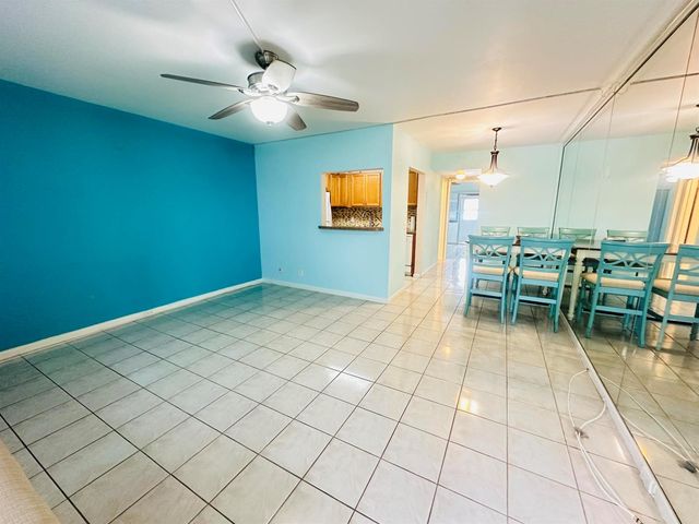 86 Markham E, Deerfield Beach, FL 33442