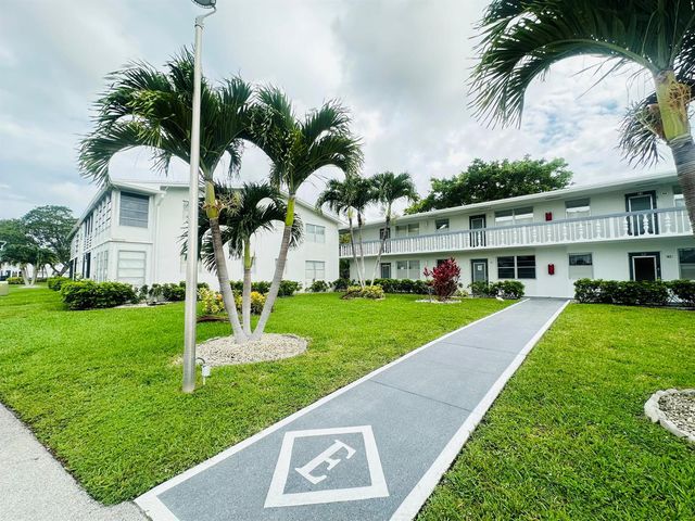 86 Markham E, Deerfield Beach, FL 33442