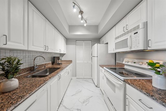 90 Alton Rd 1405, Miami Beach, FL 33139