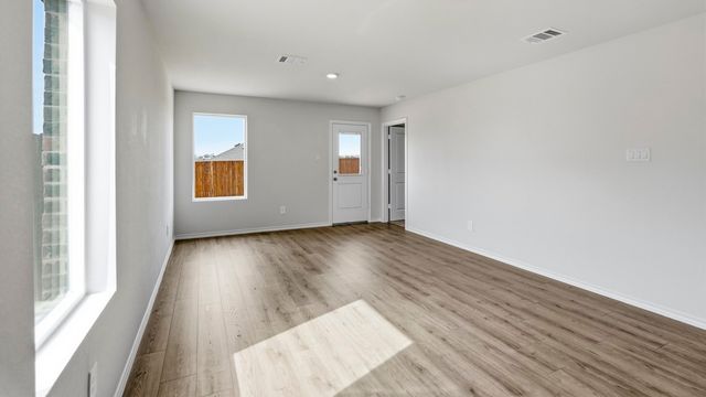 3526 Spring Time Street, Talty, TX 75126