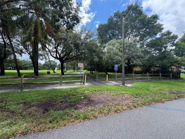 2109 Pinehurst Drive, West Palm Beach, FL 33407