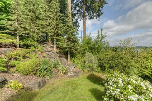 6538 Young Road NW, Olympia, WA 98502