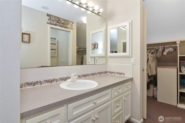 6538 Young Road NW, Olympia, WA 98502