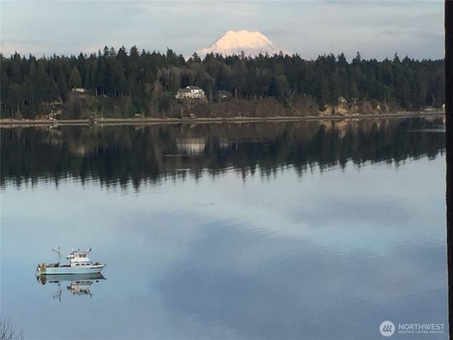 6538 Young Road NW, Olympia, WA 98502