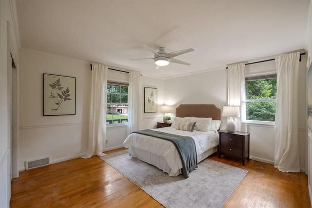 8622 Broadmoor Street, Overland Park, KS 66212