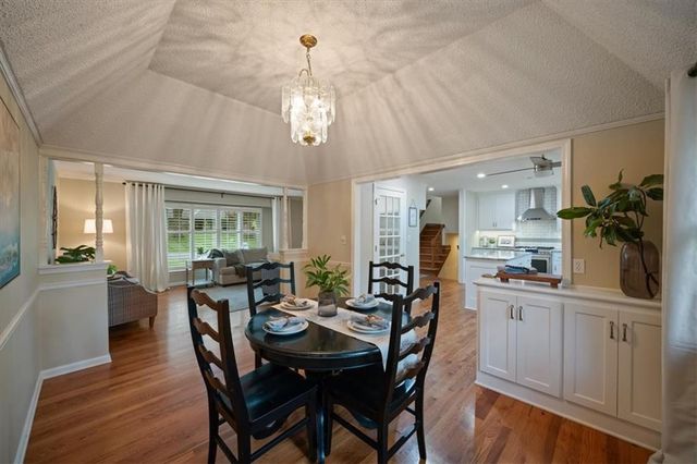 8622 Broadmoor Street, Overland Park, KS 66212