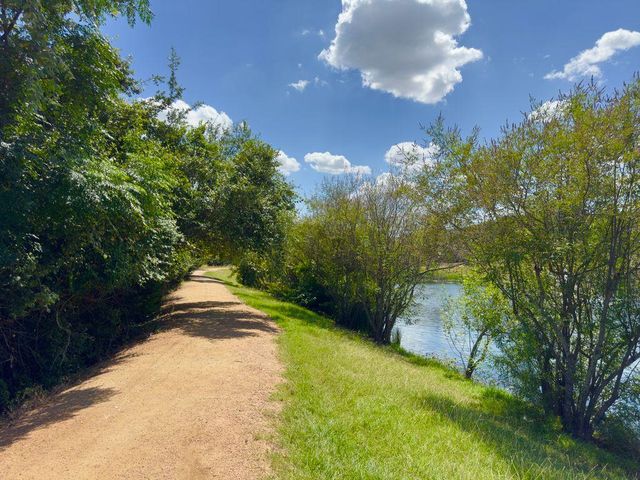 433 Wild Rose DR, Austin, TX 78737