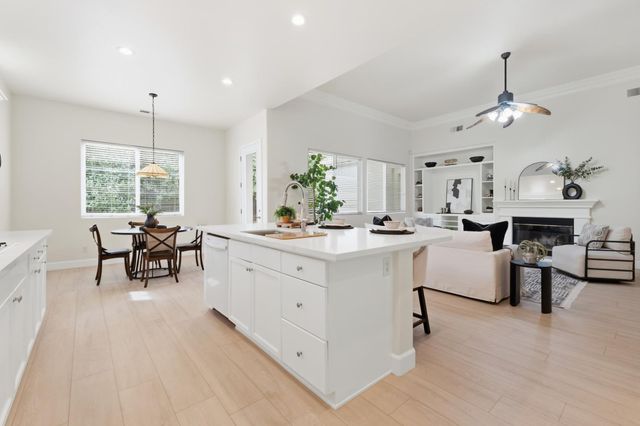 4769 N Emerald Peak Drive, Clovis, CA 93619