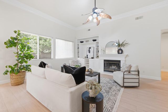 4769 N Emerald Peak Drive, Clovis, CA 93619