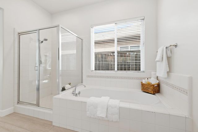 4769 N Emerald Peak Drive, Clovis, CA 93619