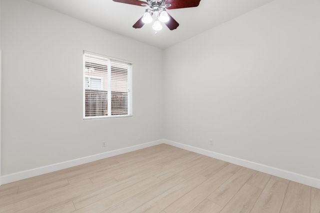4769 N Emerald Peak Drive, Clovis, CA 93619